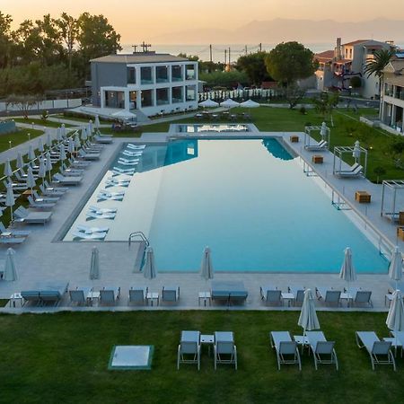 Acharavi Beach Hotel Екстериор снимка