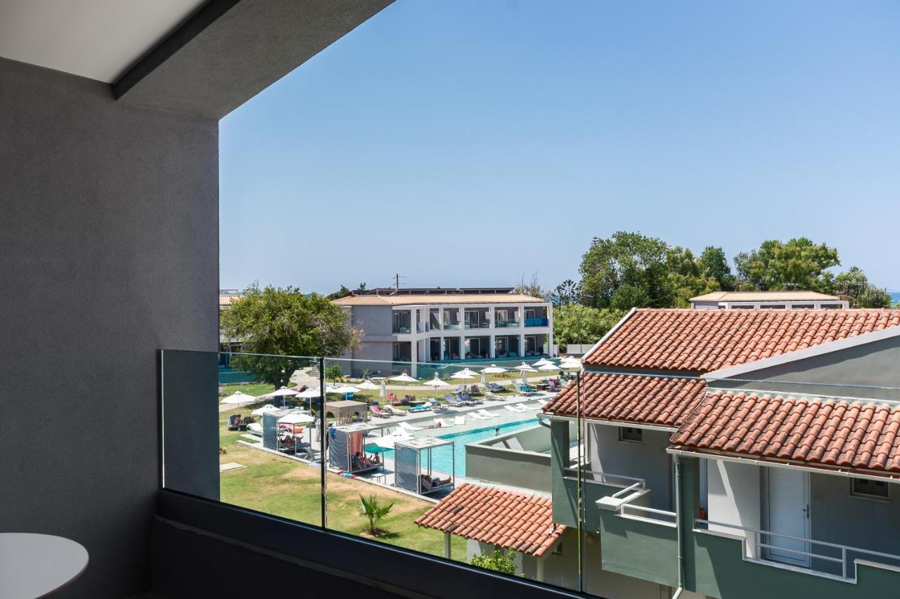 Acharavi Beach Hotel Екстериор снимка