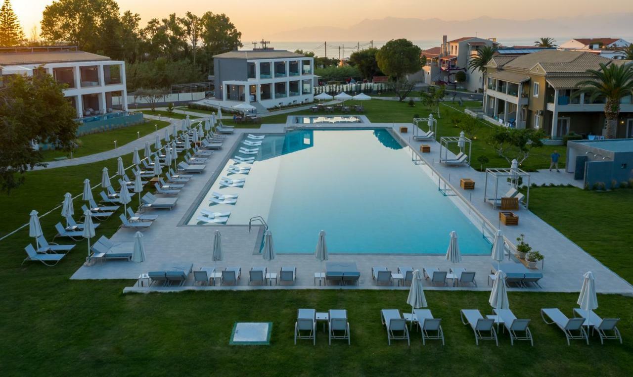 Acharavi Beach Hotel Екстериор снимка